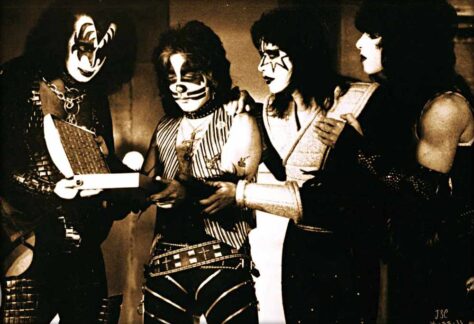 KISS Meets The Phantom Of The Park